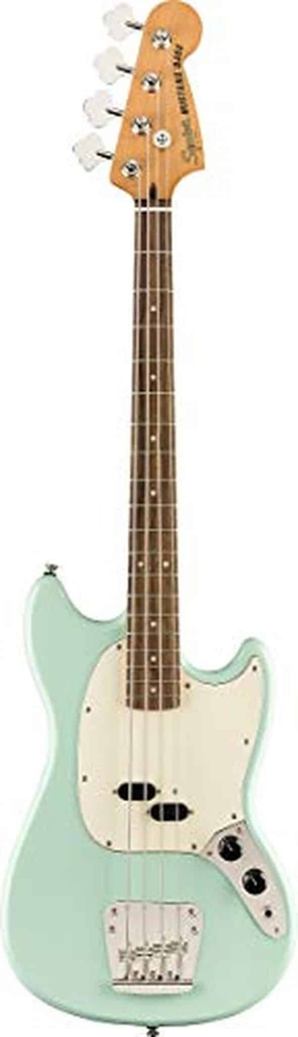 Découvrez notre test détaillé de la basse Squier Classic Vibe '60s Mustang : performance, design et sonorité au rendez-vous pour les amateurs de musique rétro et moderne