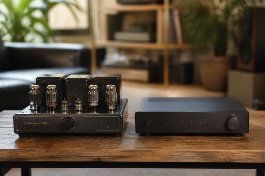 Technologie à tubes ou à transistors : laquelle choisir pour vos amplificateurs ?