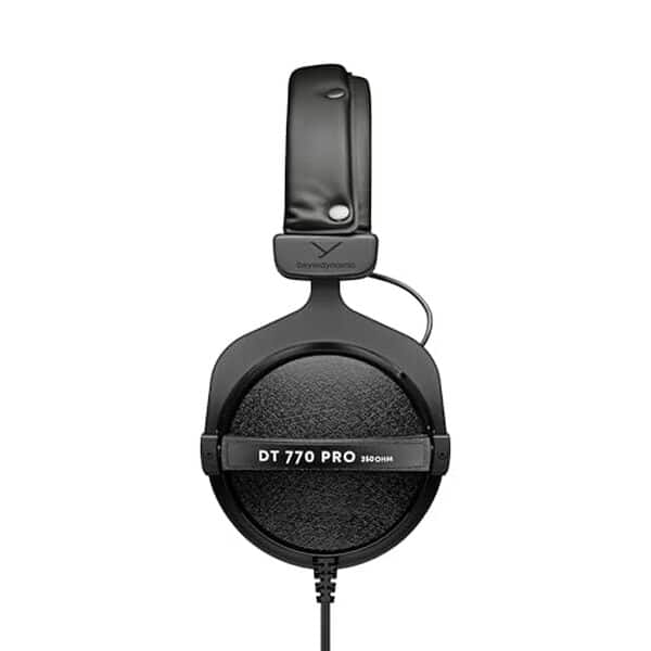 Découvrez notre test complet du casque beyerdynamic DT 770 Pro : performances en studio, confort d'utilisation et qualité sonore pour professionnels et audiophiles.
